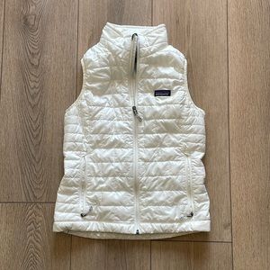 Patagonia vest, white, like new condition